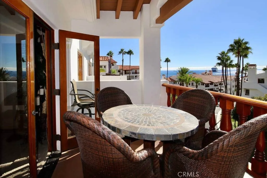 36 Playa Azul, Avalon, California 90704 home-pic-4